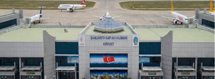 Şanlıurfa GAP Havalimanı’nda Hareketlilik Zirve Yaptı